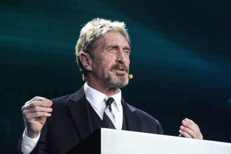 John McAfee accuse son trésorier de lui avoir volé 60 millions de dollars
