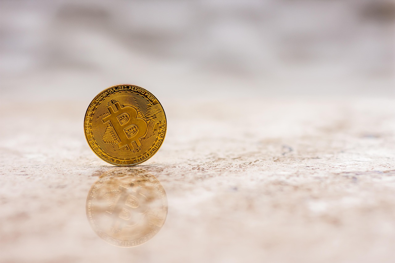 Pourquoi les valeurs du bitcoin et de l’ether chutent : une analyse détaillée de la récente crise financière