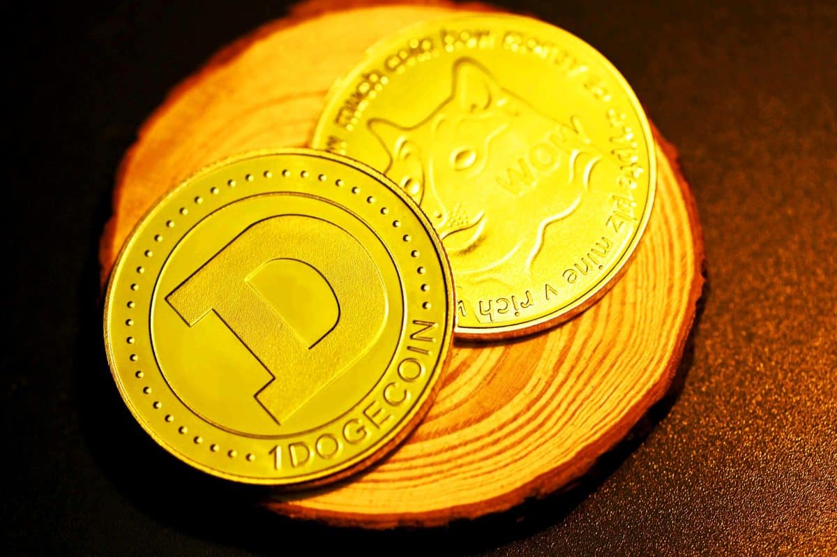 Dogecoin prêt à s’envoler : ce signal haussier annonce une hausse potentielle de 35 % dans les semaines à venir Dogecoin prêt à bondir : ce schéma haussier pourrait propulser le prix vers des sommets inédits de 0,70 $