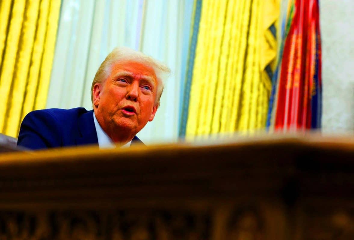 Donald Trump supprime le dollar numérique et propulse le bitcoin : 200 000 BTC/an pour une réserve historique Donald Trump dynamite le dollar numérique et propulse le bitcoin : 200 000 BTC/an pour une réserve historique